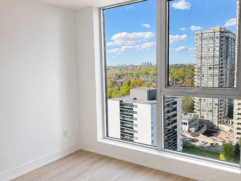 25 Cordova Ave #1401 — Photo 7