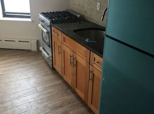 6935 Grand Ave, Maspeth, NY 11378