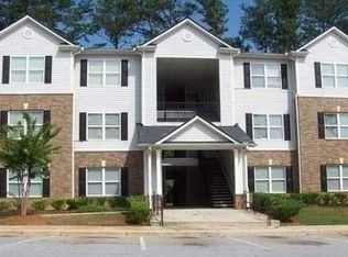 2102 Fairington Village Dr, Lithonia, GA 30038