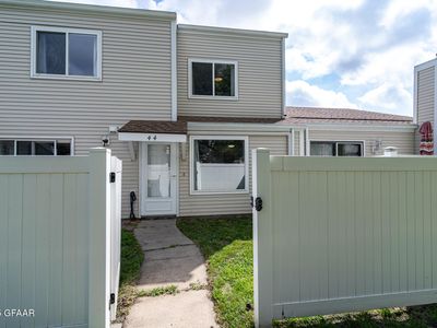 44 Parkview Cir, Grand Forks, ND, 58201