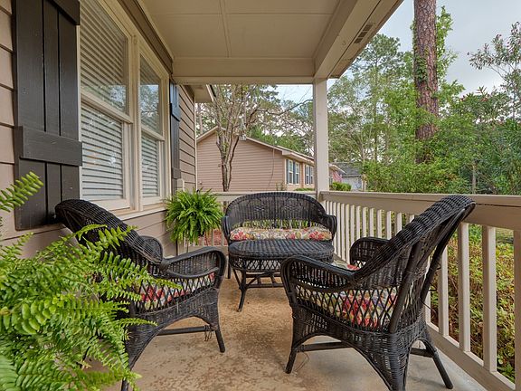3rd image of 2123 Northwood Cir