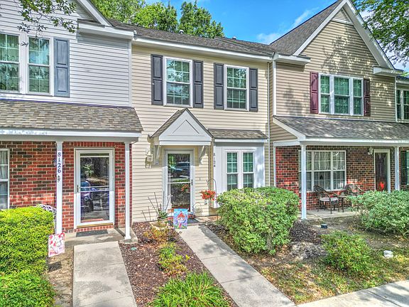 2nd image of 8124 Shadow Oak Dr