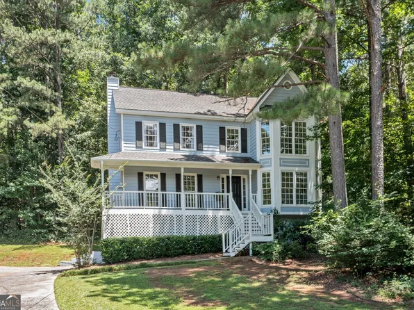 3 Maplelake Dr, Acworth, GA 30101