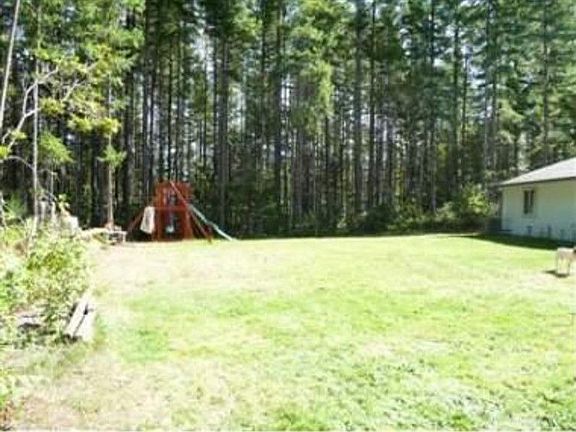 3rd image of 60 NE Hilltop Pl