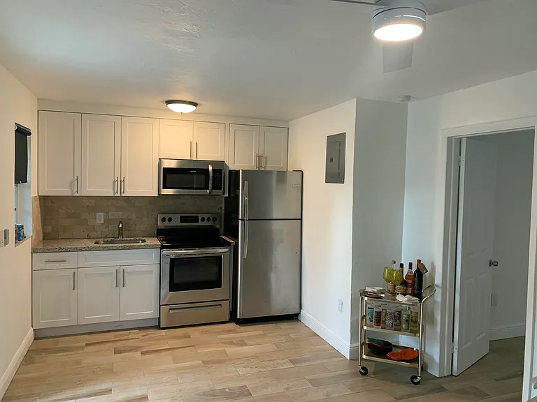 1436 NE 2nd Ave — Photo 6