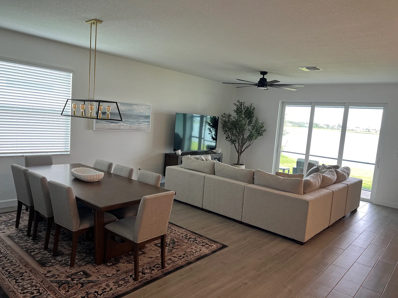 3 bed, 1824 sqft, $4,500 — Photo 2