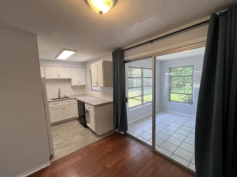 305 Trudgeon Dr — Photo 11