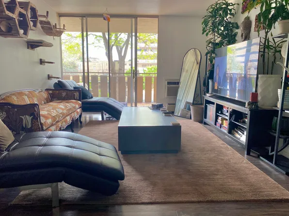 1111 N Ash St APT 205, Denver, CO 80220