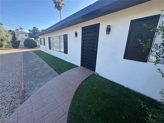 4th image of 5881 S Sandhill Rd