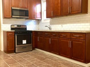 215 N 6th St, Newark, NJ 07107