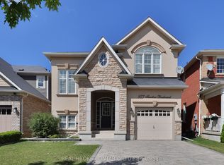 977 Savoline Blvd, Milton, ON L9T 7B3