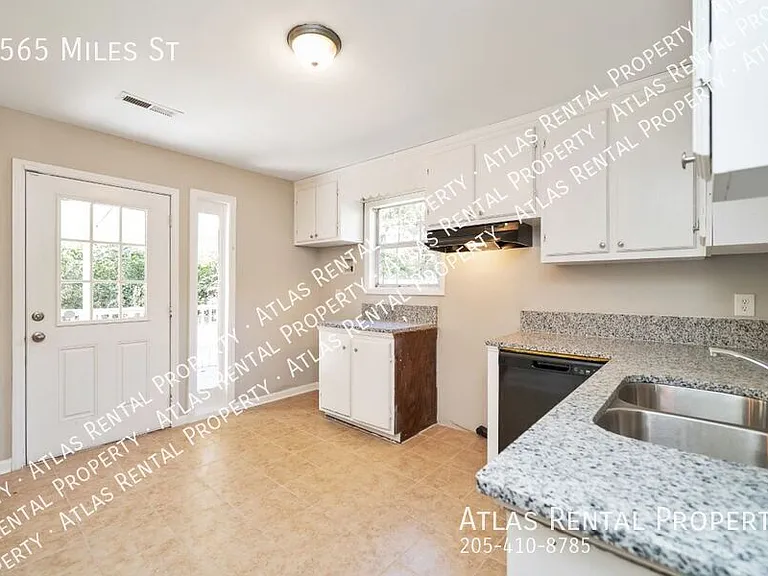 1565 Miles St — Photo 14