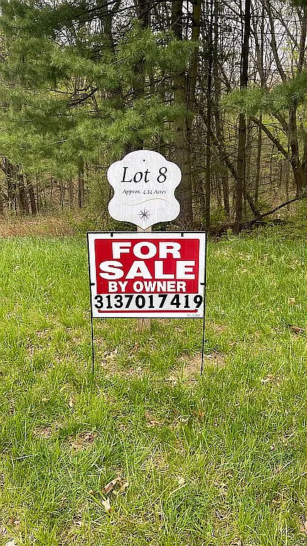 1362 Shepard Ln photo 1