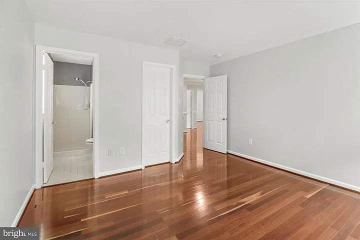 6212 Lilac Bush Ln — Photo 10