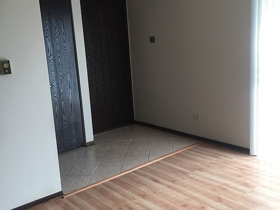 3rd image of 5160 Thomas Dr APT 3W