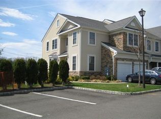 268 Levinberg Ln, Wayne, NJ 07470