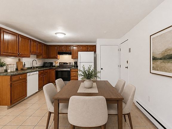 2nd image of 655 Plantation St Unit 23B
