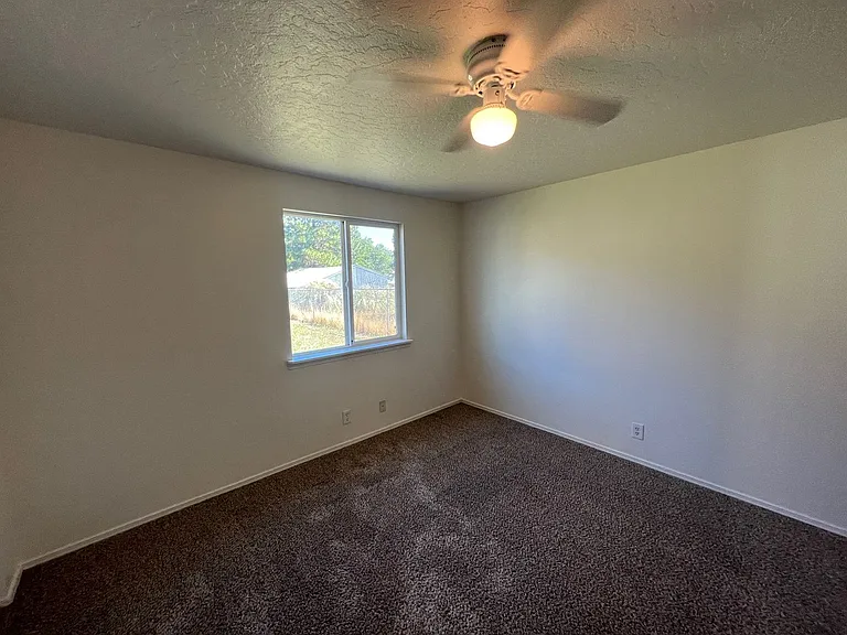 270-272 Kruse St #275-277-& — Photo 9