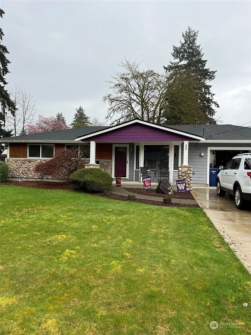 1926 19th Place SE photo 1