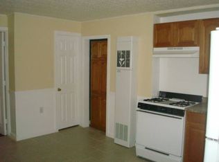 34 Aetna St #1, Fall River, MA 02724