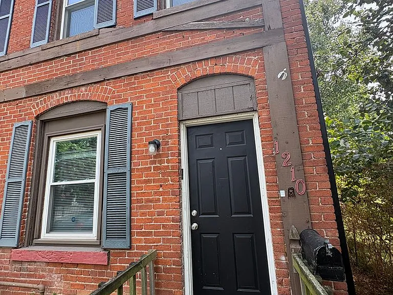 1208-1210 Wager St — Photo 17