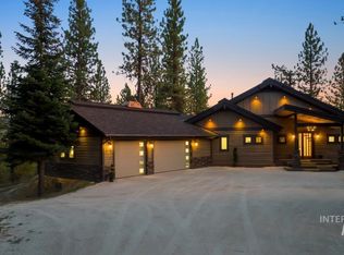 17 Madelyn Ct, Garden Valley, ID 83622