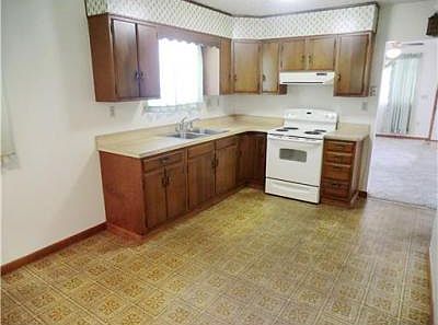 2nd image of 1109 Park Dr