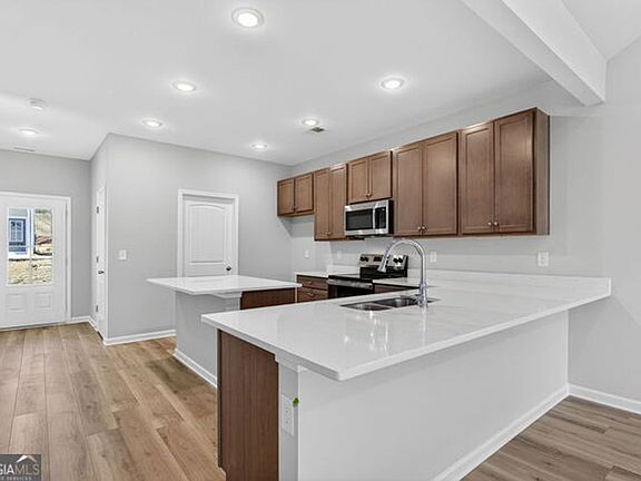 5th image of 11 Crown St