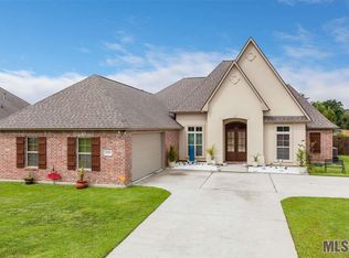 30929 Creek Valley Dr, Denham Springs, LA 70726