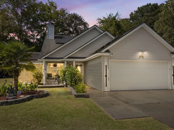1314 Lawton Ct, Moncks Corner, SC 29461