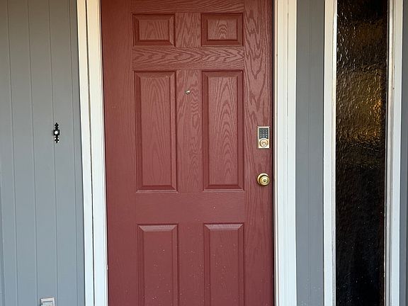 2nd image of 456 Amalia Dr Unit B