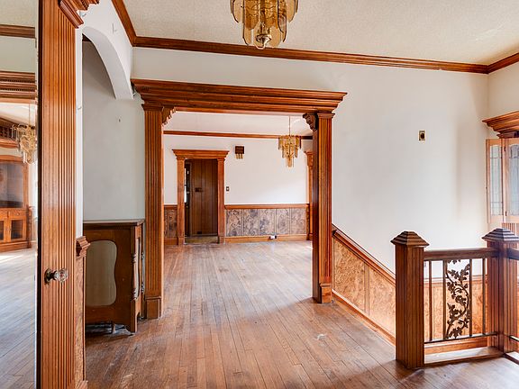 2nd image of 2622 Idlewood Ave #2