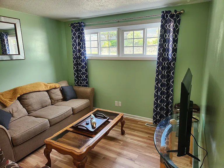 419 E State St #3 — Photo 19