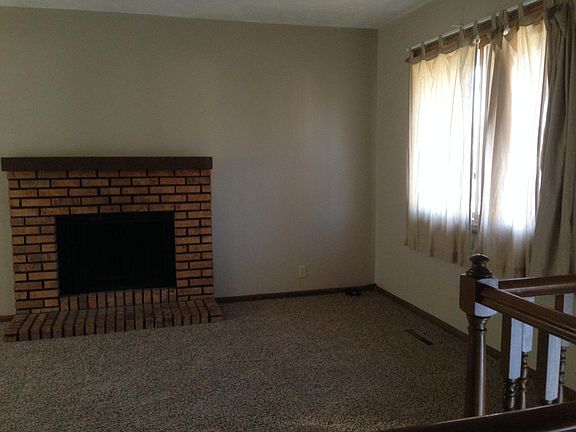 2nd image of 10719 Grand Ave