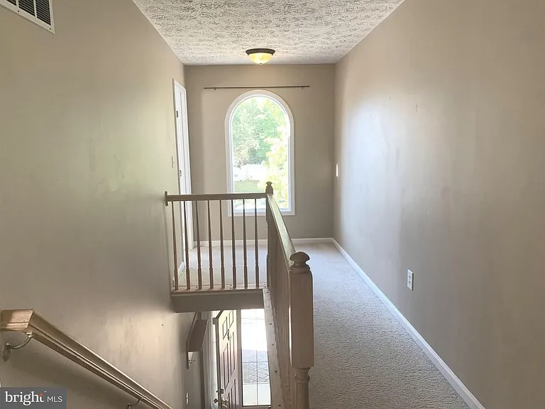 7931 Carriage Dr — Photo 31