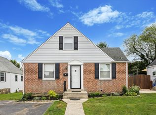 17 Hawthorne Rd, Broomall, PA 19008