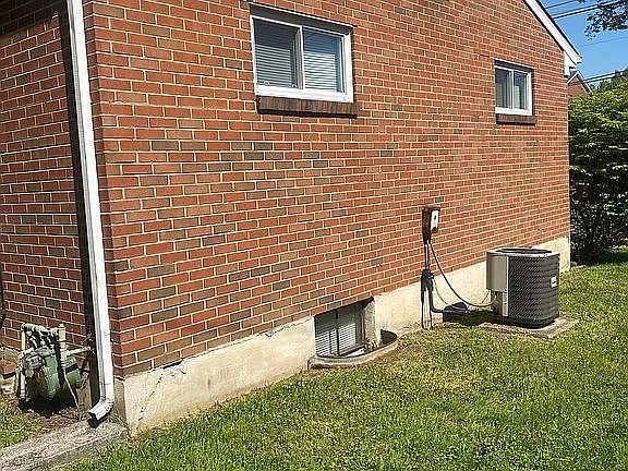 5th image of 3844 Salem Tpke NW