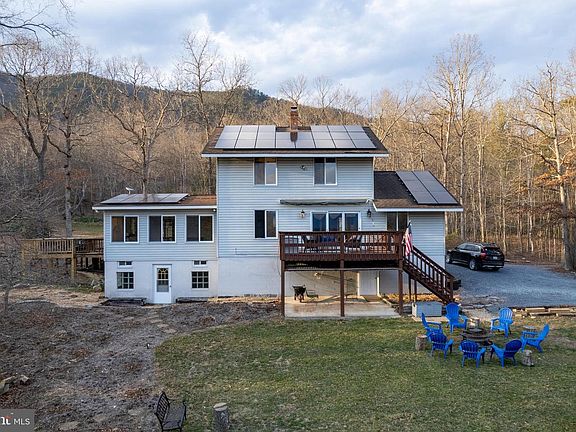 3rd image of 1131 Page Valley Rd