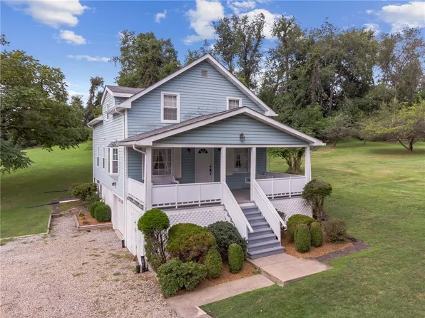 216 Francis Rd, Pittsburgh, PA 15239