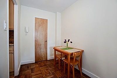 4th image of 1329 2nd Ave #10V