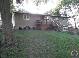 15495 S Wanamaker Rd, Scranton, KS 66537