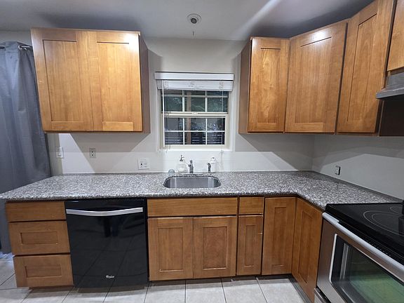 4th image of 125 108th Ave SE APT 13