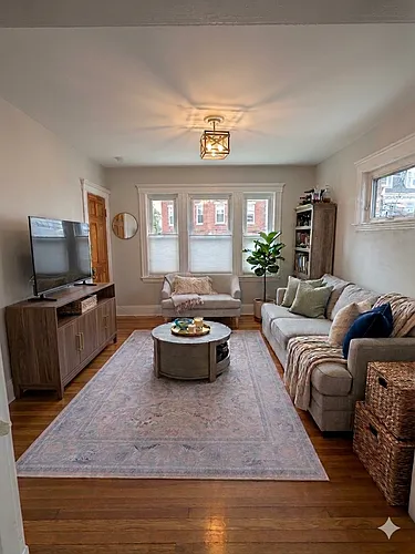 15 Adelaide St #1 Photo 1