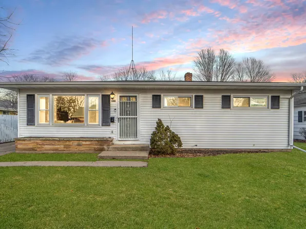 1088 Carol Ave, Ripon, WI 54971