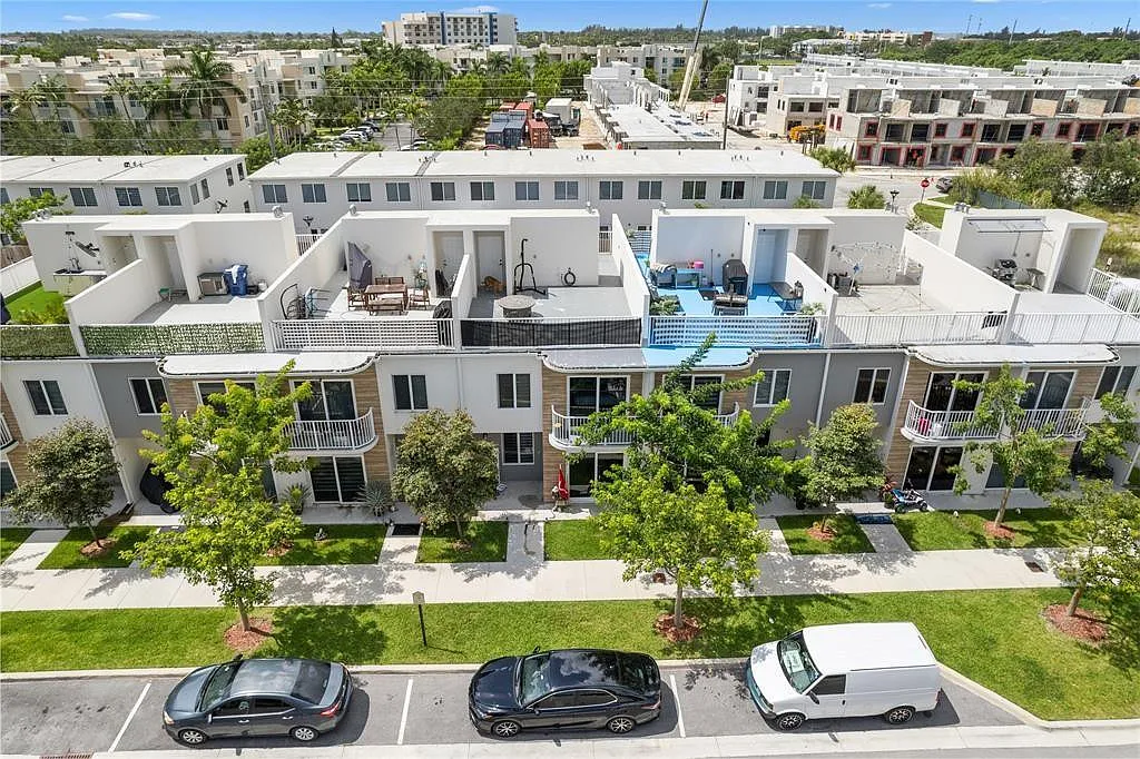 Building Photo - 14474 SW 259th St