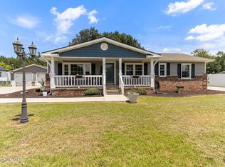 954 Hezekiah Rd, Pembroke, NC 28372