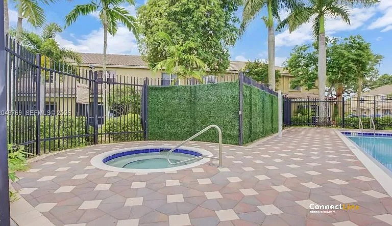 340 SW 121st Ter — Photo 10