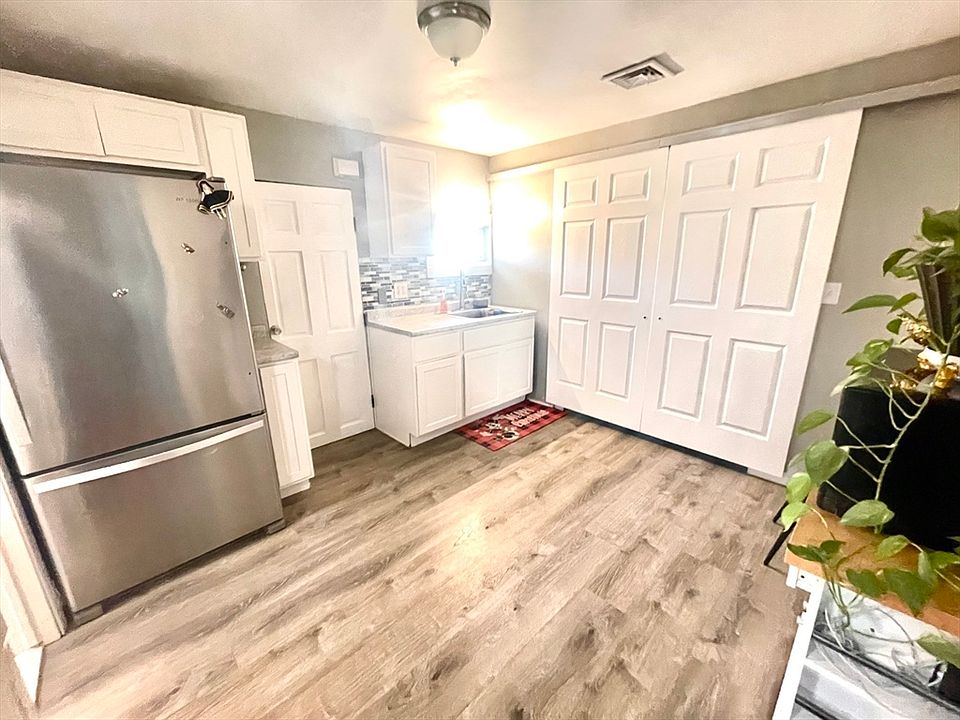 339 Abbott St, Springfield, MA 01118 Zillow