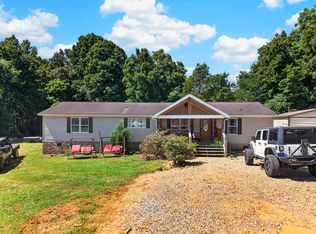455 McGaha Chapel Rd, Cosby, TN 37722