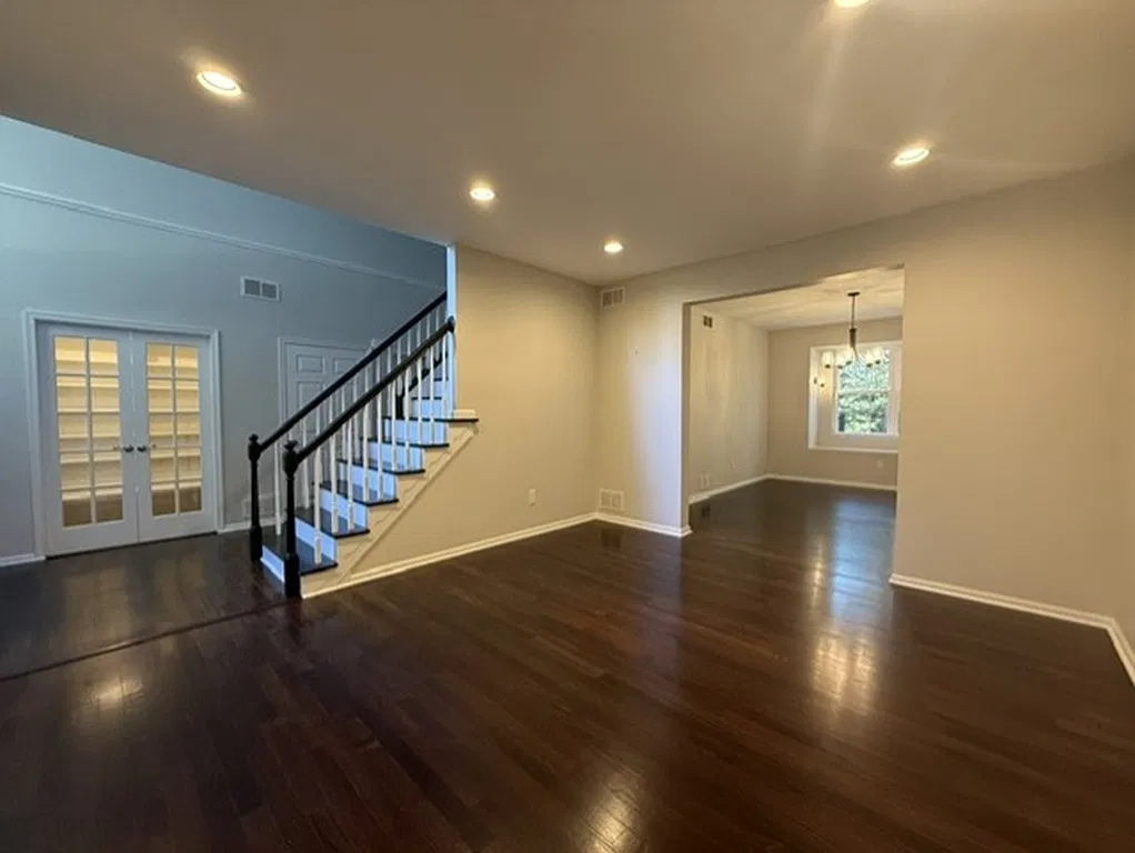 4 bed, 2.5 bath, 2350 sqft, $3,250 — Photo 3
